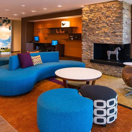Fairfield Inn & Suites By Marriott Akron Stow